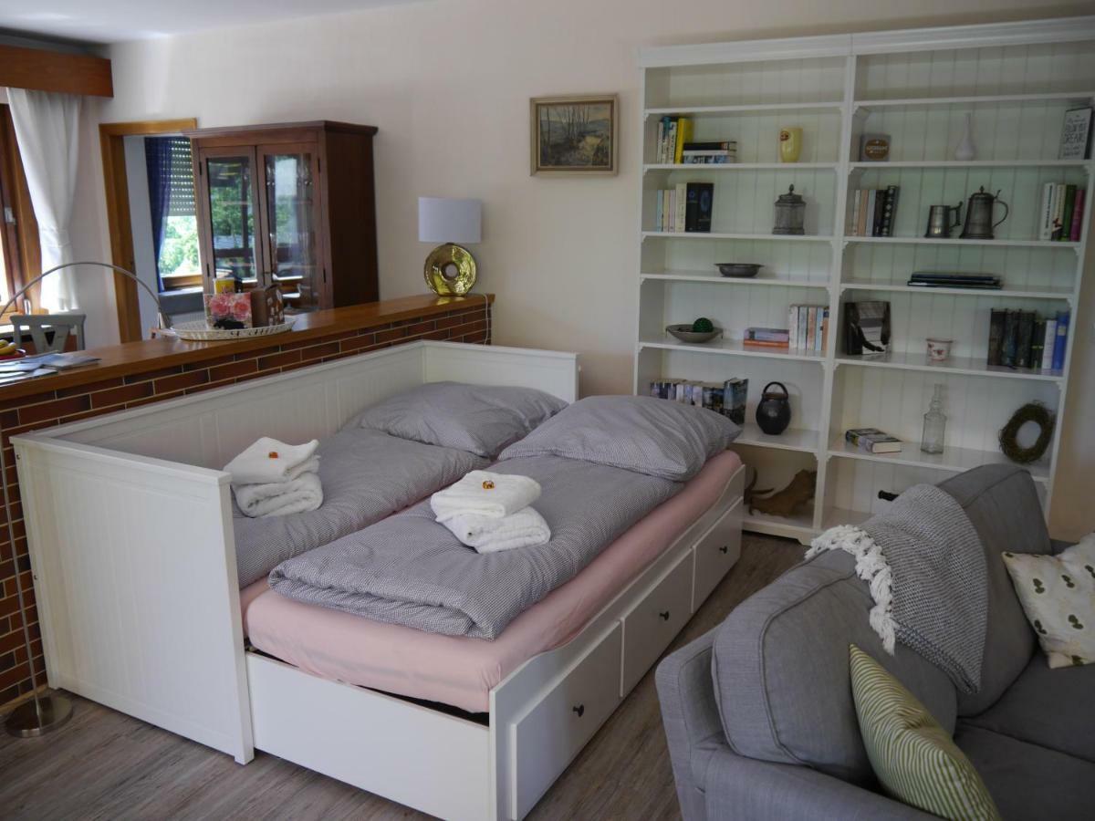 Ferienwohnung Keiner Wassenach Екстер'єр фото