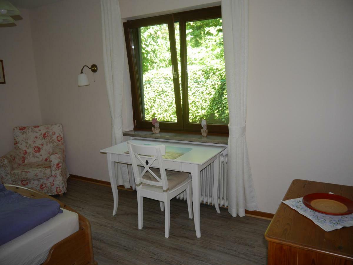 Ferienwohnung Keiner Wassenach Екстер'єр фото
